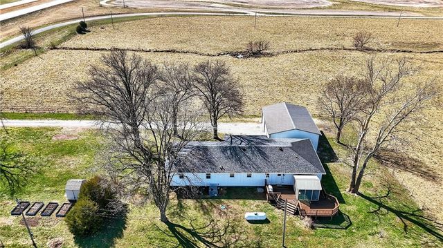 13388 S 1588 Road, Nevada, MO 64772