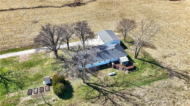 13388 S 1588 Road, Nevada, MO 64772