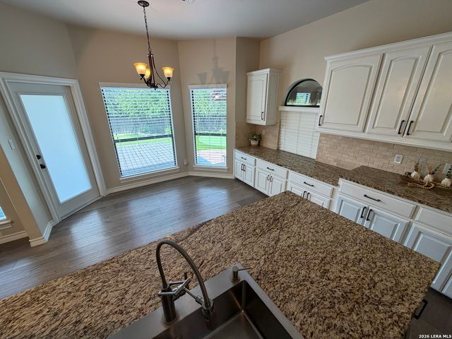 1202 Hymeadow, San Antonio, TX 78258
