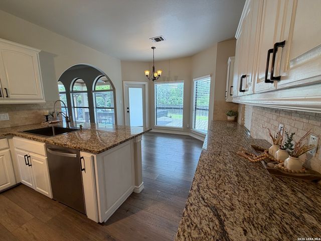 1202 Hymeadow, San Antonio, TX 78258