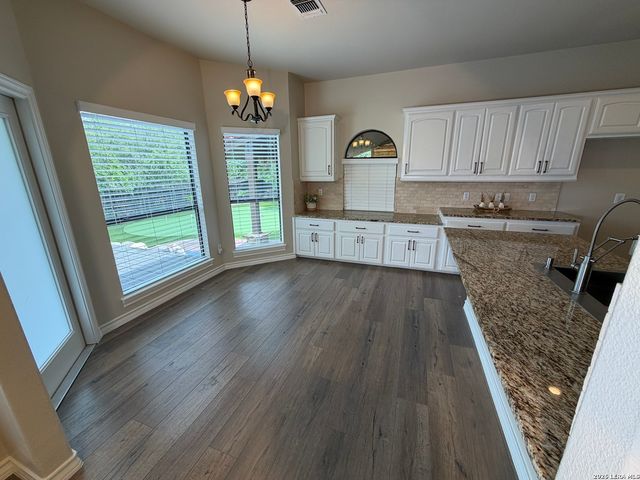 1202 Hymeadow, San Antonio, TX 78258