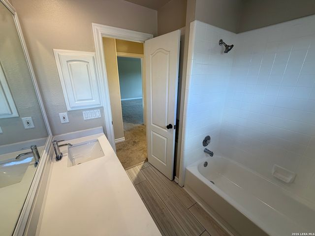 1202 Hymeadow, San Antonio, TX 78258