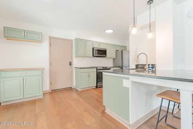402 Acorn Ct, Elizabethtown, KY 42701