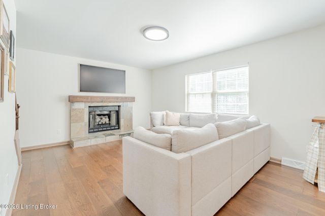 402 Acorn Ct, Elizabethtown, KY 42701