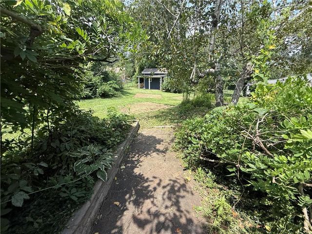 7600 E 130th Court, Grandview, MO 64030