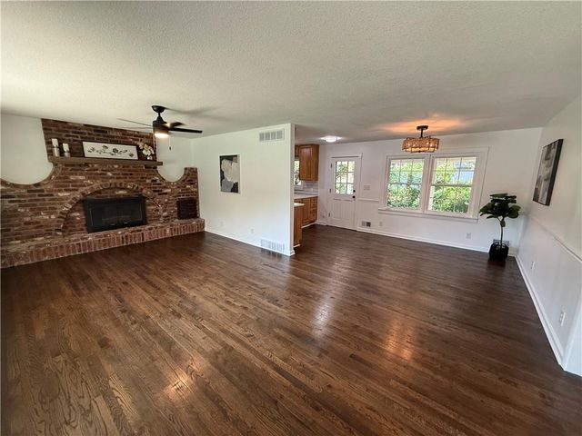 7600 E 130th Court, Grandview, MO 64030