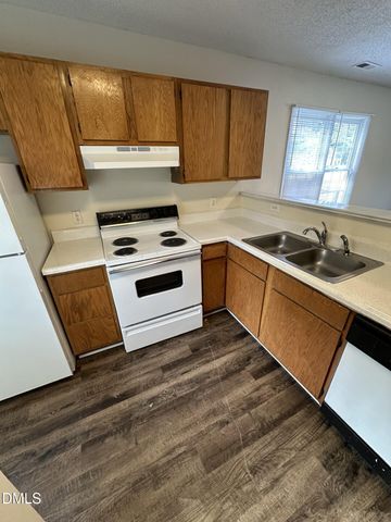 2938 Faversham Place, Raleigh, NC 27604