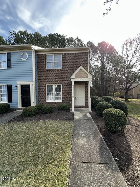 2938 Faversham Place, Raleigh, NC 27604