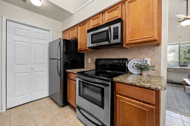 5742 Cedar Creek Drive, Benbrook, TX 76109