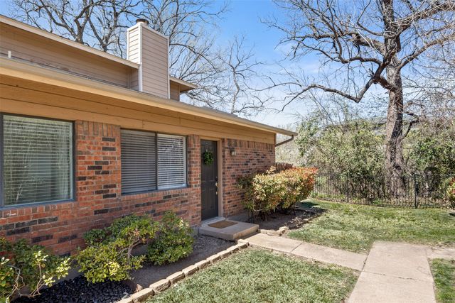 5742 Cedar Creek Drive, Benbrook, TX 76109