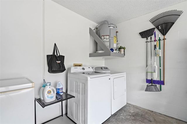 11026 STREAMSIDE DRIVE, Tampa, FL 33624