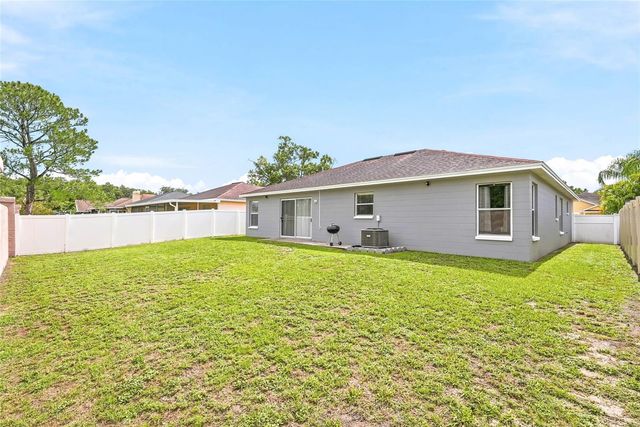 11026 STREAMSIDE DRIVE, Tampa, FL 33624