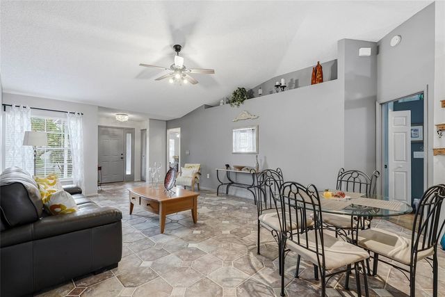 11026 STREAMSIDE DRIVE, Tampa, FL 33624