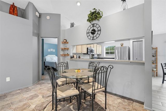 11026 STREAMSIDE DRIVE, Tampa, FL 33624
