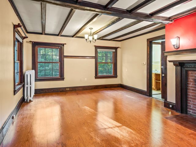 145 E Main St, Hopkinton, MA 01748