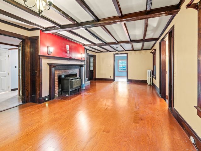145 E Main St, Hopkinton, MA 01748