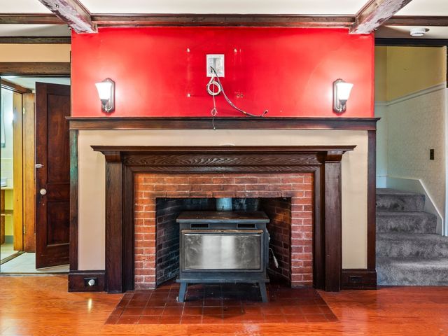 145 E Main St, Hopkinton, MA 01748