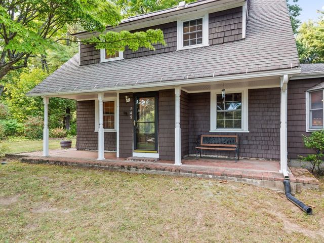 145 E Main St, Hopkinton, MA 01748