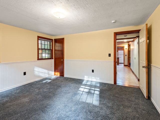 145 E Main St, Hopkinton, MA 01748