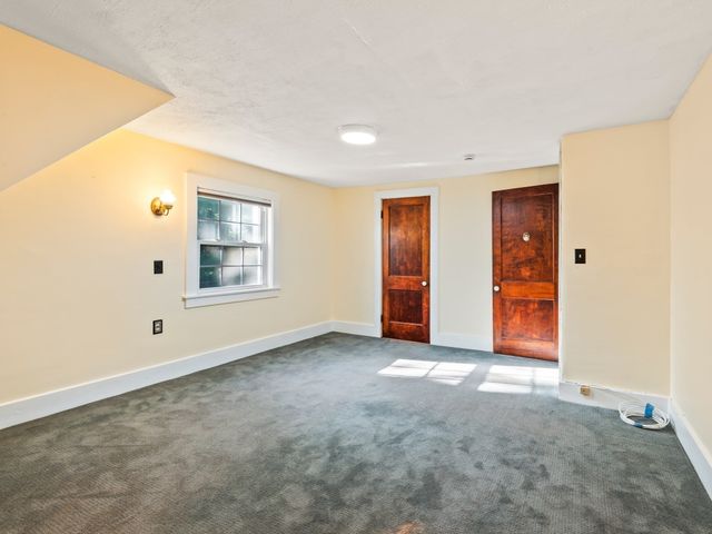 145 E Main St, Hopkinton, MA 01748