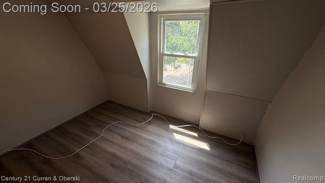 7555 Ziegler Street, Taylor, MI 48180