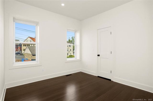 28 Congress Avenue C, Shelton, CT 06484