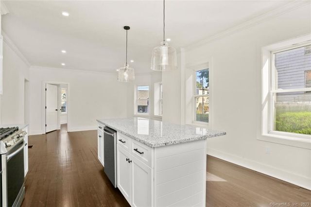 28 Congress Avenue C, Shelton, CT 06484