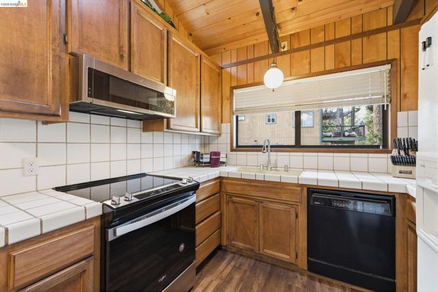 19650 Butler Way, Groveland, CA 95321