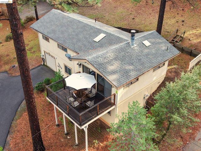 19650 Butler Way, Groveland, CA 95321