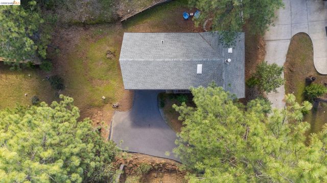 19650 Butler Way, Groveland, CA 95321