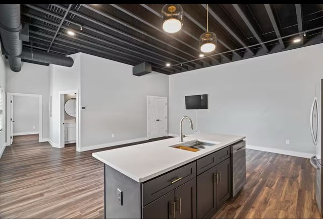 125 Prince St Ste 203, Gallatin, TN 37066