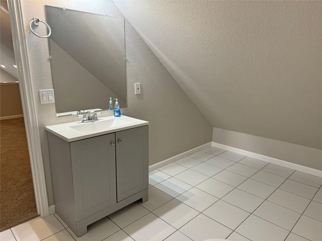 60 Acorn Lane Drive, Point Blank, TX 77364