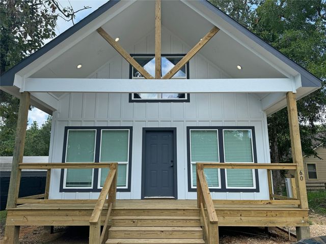 60 Acorn Lane Drive, Point Blank, TX 77364