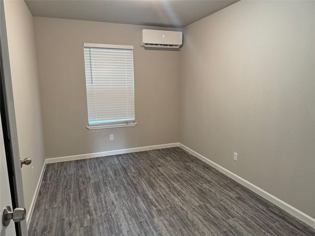 60 Acorn Lane Drive, Point Blank, TX 77364