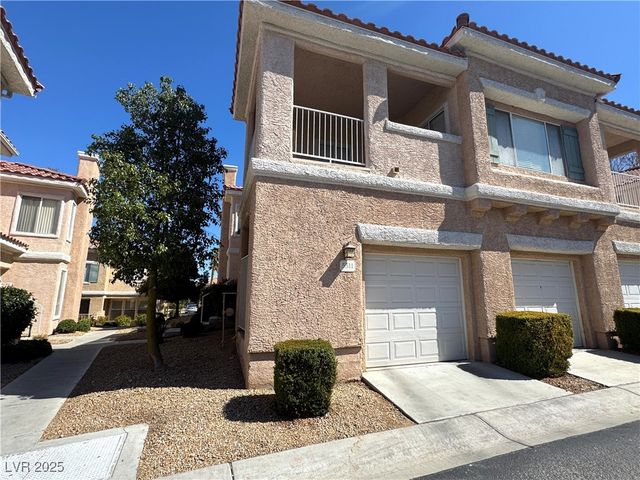 251 South Green Valley Parkway 5511, Henderson, NV 89012