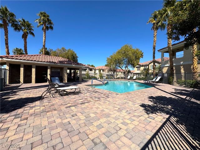 251 South Green Valley Parkway 5511, Henderson, NV 89012