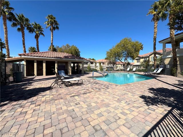 251 South Green Valley Parkway 5511, Henderson, NV 89012