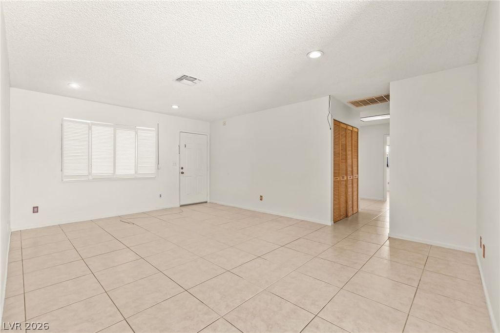 Image 9 of property listing at 3686 Longfellow Street, Las Vegas, NV 89115