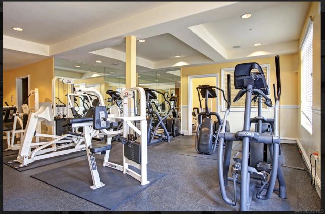 9263 REGENTS RD, La Jolla, CA 92037