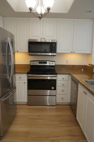 9263 REGENTS RD, La Jolla, CA 92037