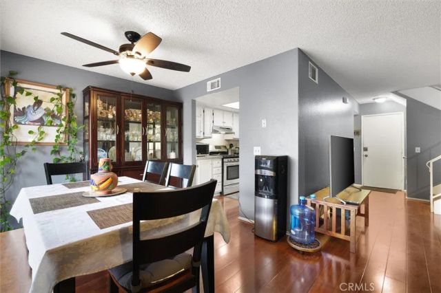 9274 Citrus Ave, Fontana, CA 92335