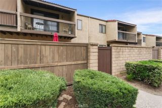 9274 Citrus Ave, Fontana, CA 92335