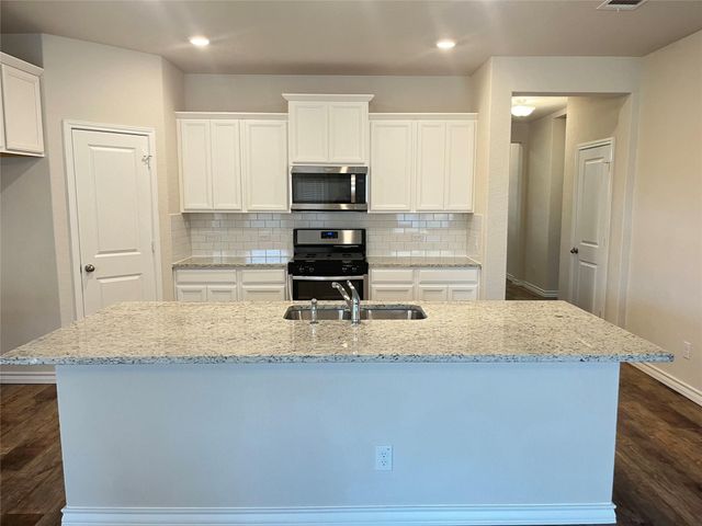 445 Blue Stem RD, New Braunfels, TX 78130
