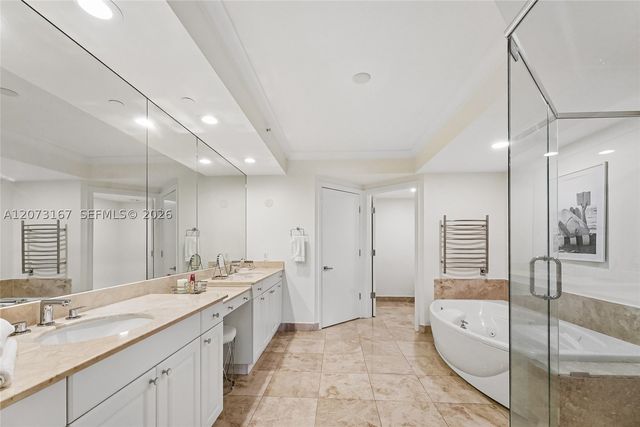 20201 E Country Club Dr 308, Aventura, FL 33180