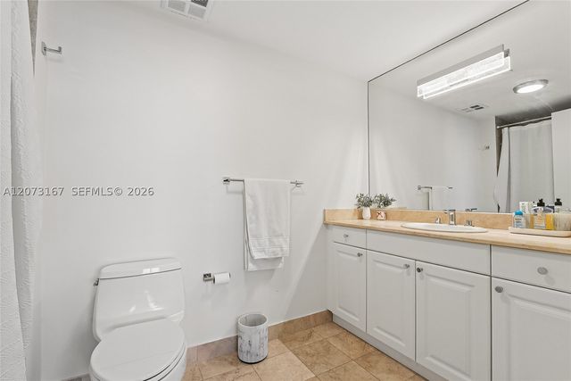 20201 E Country Club Dr 308, Aventura, FL 33180