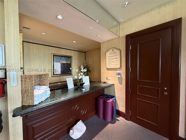 20201 E Country Club Dr 308, Aventura, FL 33180