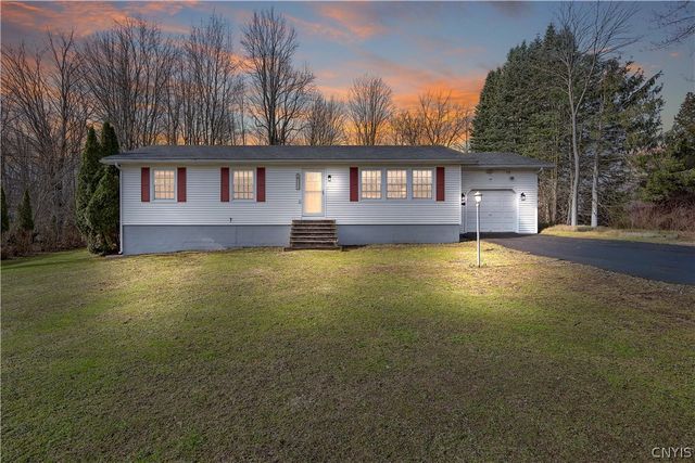 3123 County Route 57, Volney, NY 13126