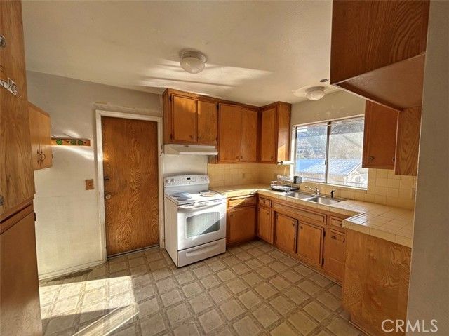 43729 Lake View Road, Lake Hughes, CA 93532