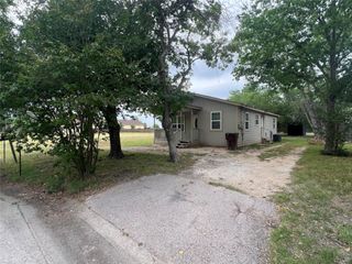 1310 Torres ST, Lockhart, TX 78644