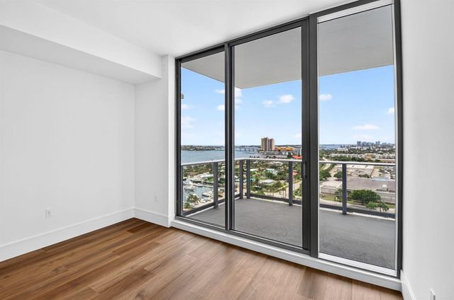 220 Lake Shore Drive 1511, Lake Park, FL 33403